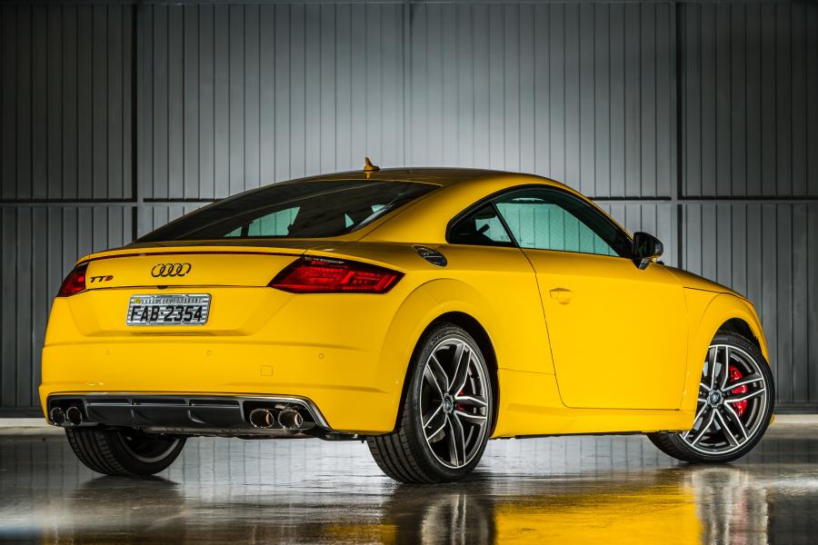  Audi TTS Coupe (8S) 2016 года  (LA) (фото 10 из 13)